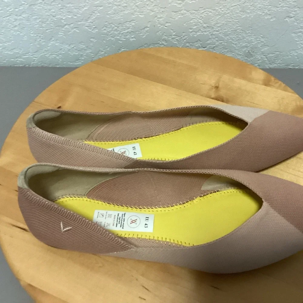 Vivaia Pointed Toe Flats Women Size 43 Blush Tan Colorblock‎ Sustainable Knit